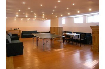 România Privát Buşteni, Exteriorul